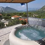 Διαμέρισμα Panoramico Apartment, Private Jacuzzi