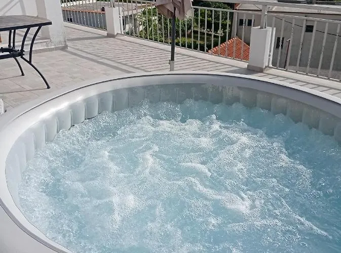 Panoramico Apartment, Private Jacuzzi بريلا