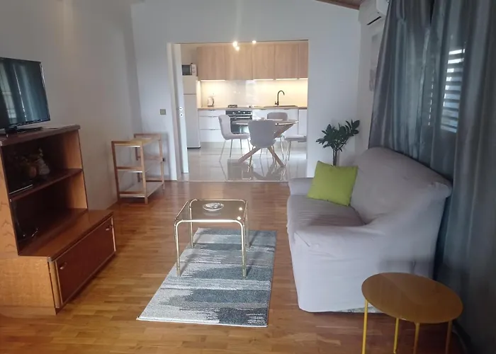 Panoramico Apartment, Private Jacuzzi * بريلا