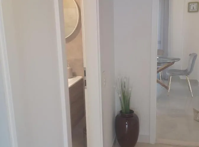 Panoramico Apartment, Private Jacuzzi شقة بريلا