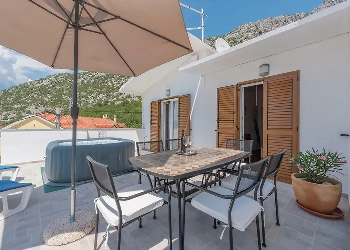 Panoramico Apartment, Private Jacuzzi *