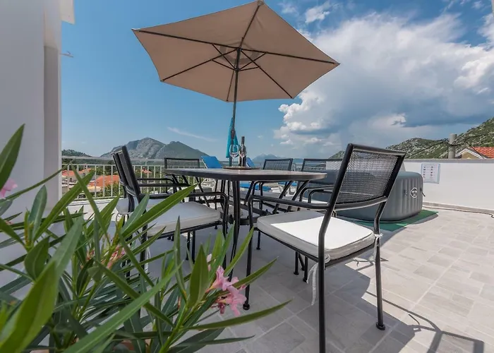 Panoramico Apartment, Private Jacuzzi بريلا