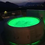 Panoramico Apartment, Private Jacuzzi Daire *