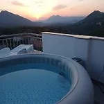 Lejlighed Panoramico Apartment, Private Jacuzzi *