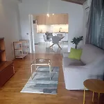 Panoramico Apartment, Private Jacuzzi * بريلا