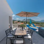 Panoramico Apartment, Private Jacuzzi بريلا